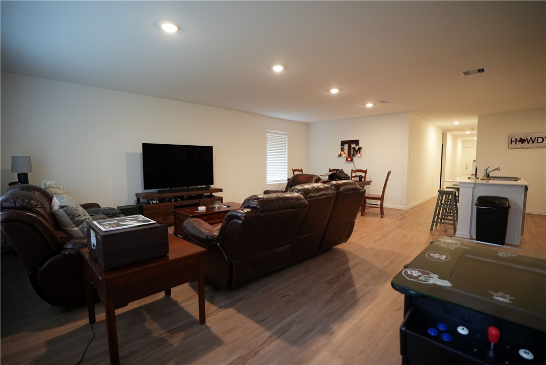 5312 Samuel Run Bryan, TX 77807 - Photo 9 of 33