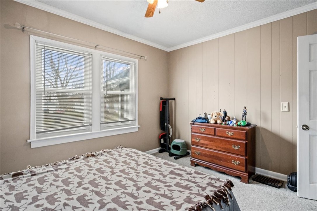 257 Delmar Road Greece, NY 14616 - Photo 20 of 36