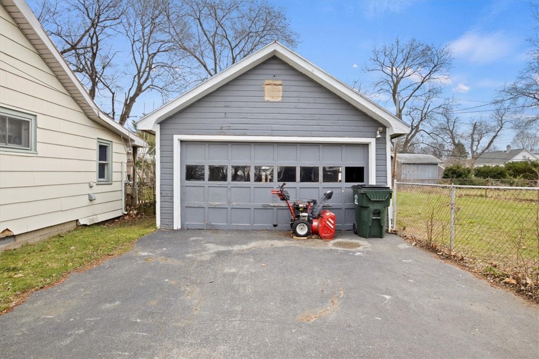 257 Delmar Road Greece, NY 14616 - Photo 33 of 36