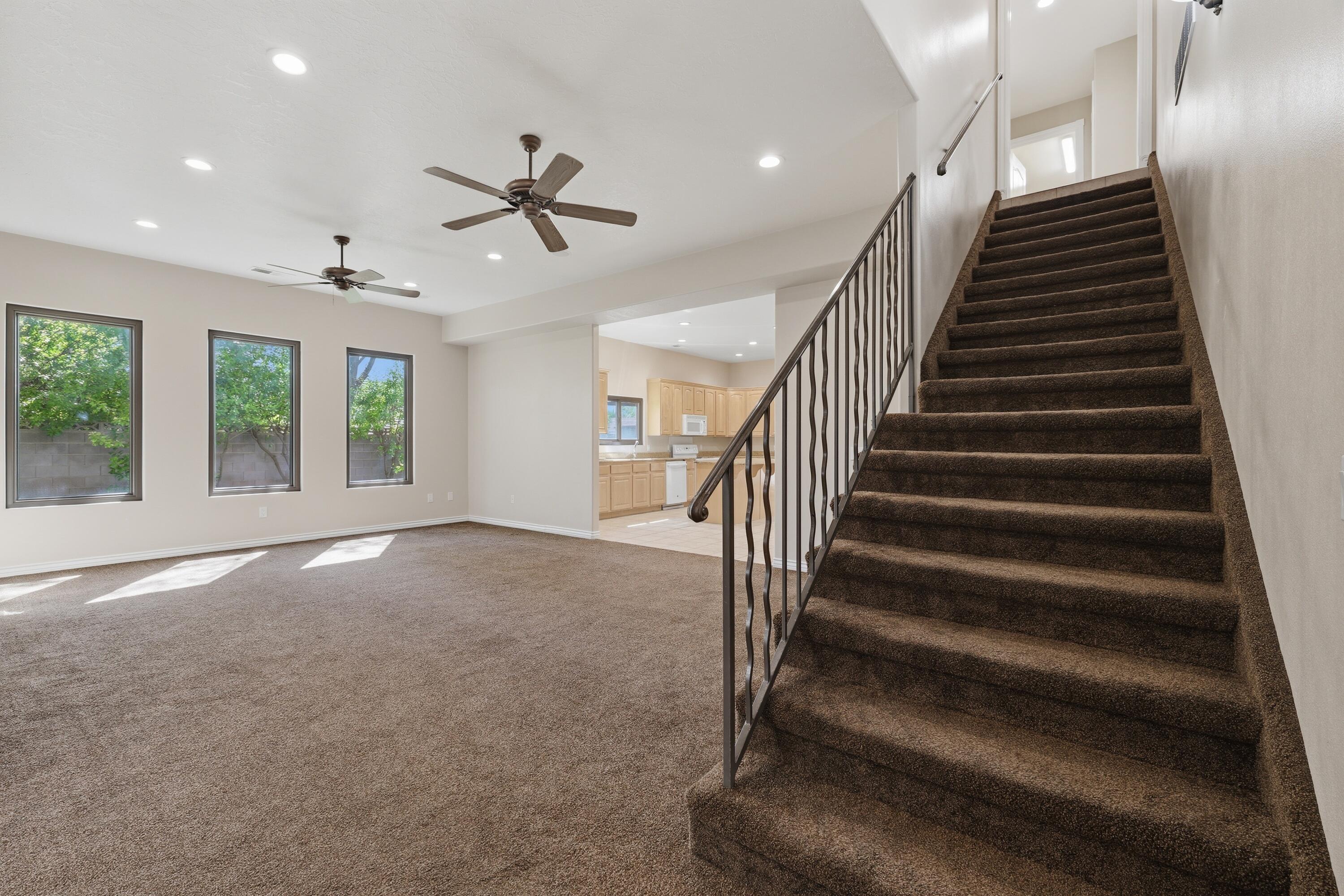 201 Shadow Point Drive St. George, UT 84770 - Photo 10 of 16 Walk Out Living Room