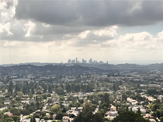 $8,950 | 881 Harrington Road, Glendale, CA 91207