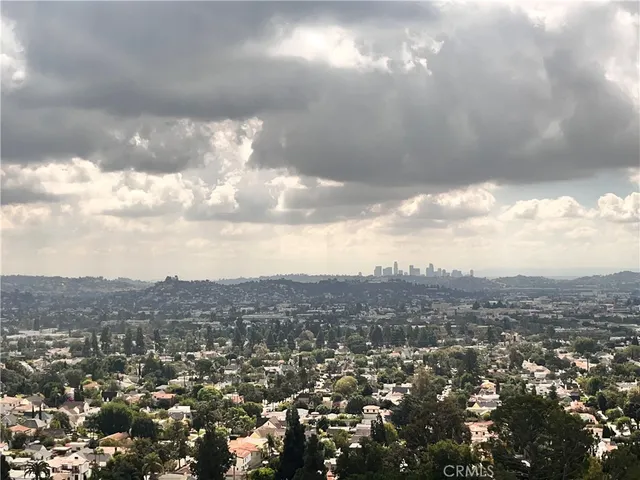 $8,950 | 881 Harrington Road, Glendale, CA 91207