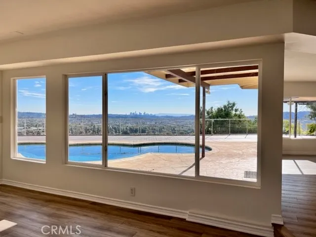 $7,950 | 881 Harrington Road, Glendale, CA 91207