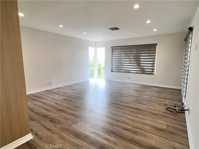 $8,950 | 881 Harrington Road, Glendale, CA 91207