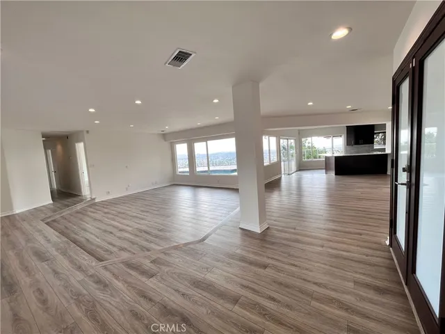 $8,950 | 881 Harrington Road, Glendale, CA 91207