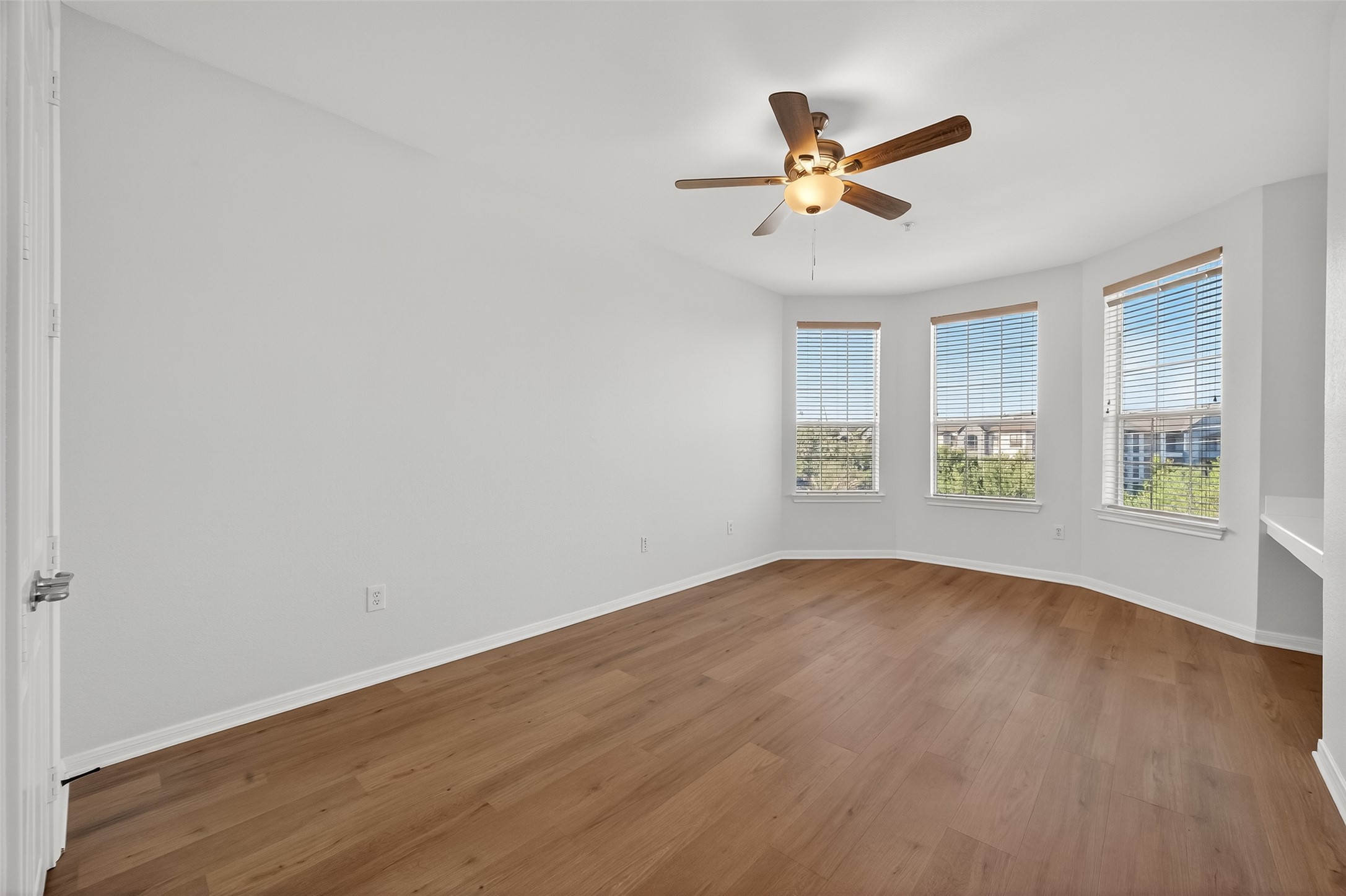 7575 Kirby Drive, Unit 1303 Houston, TX 77030 - Photo 18 of 31