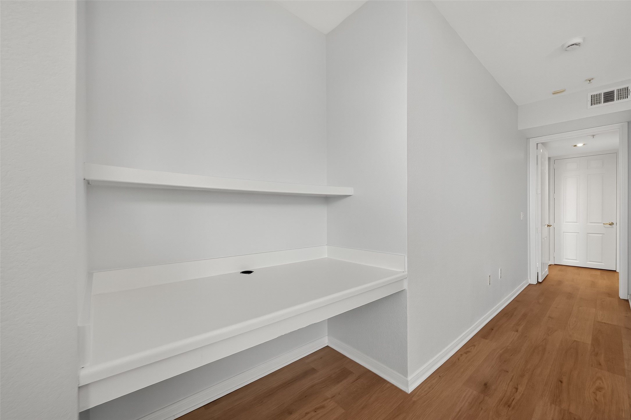 7575 Kirby Drive, Unit 1303 Houston, TX 77030 - Photo 20 of 31