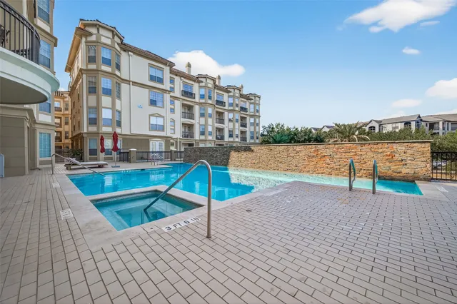 $195,000 | 7575 Kirby Drive, Unit 1303, Houston, TX 77030