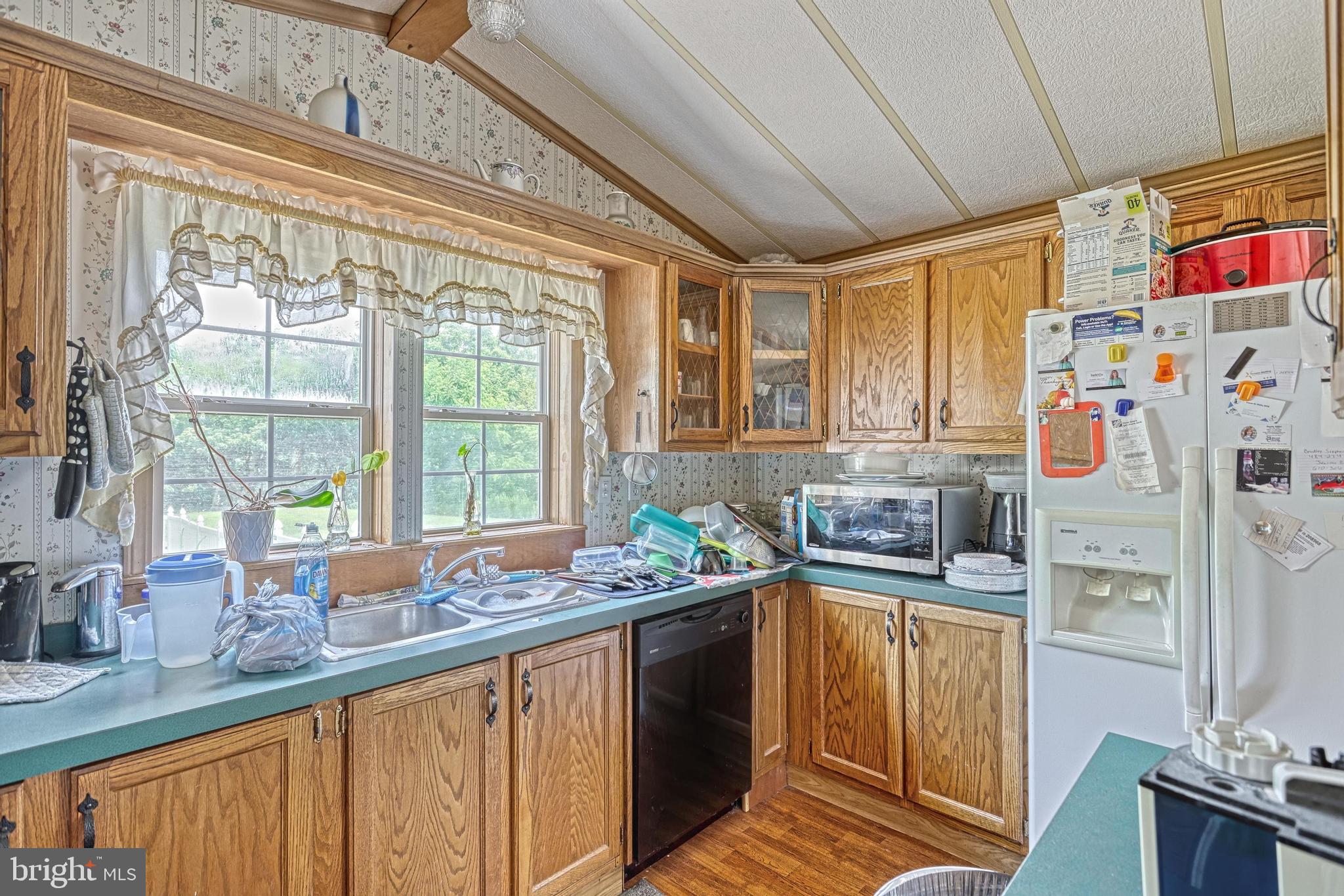 13859 Ebaugh Road Stewartstown, PA 17363 - Photo 12 of 61