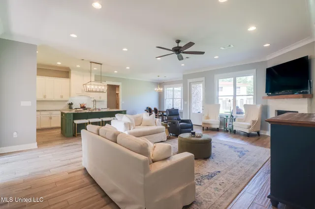 $685,000 | 368 Goose Pointe Boulevard, Biloxi, MS 39531