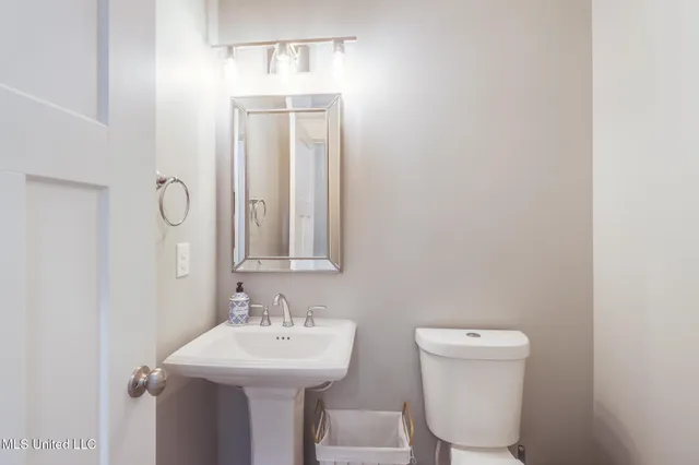 $685,000 | 368 Goose Pointe Boulevard, Biloxi, MS 39531