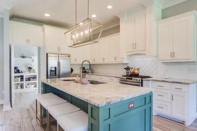 $685,000 | 368 Goose Pointe Boulevard, Biloxi, MS 39531