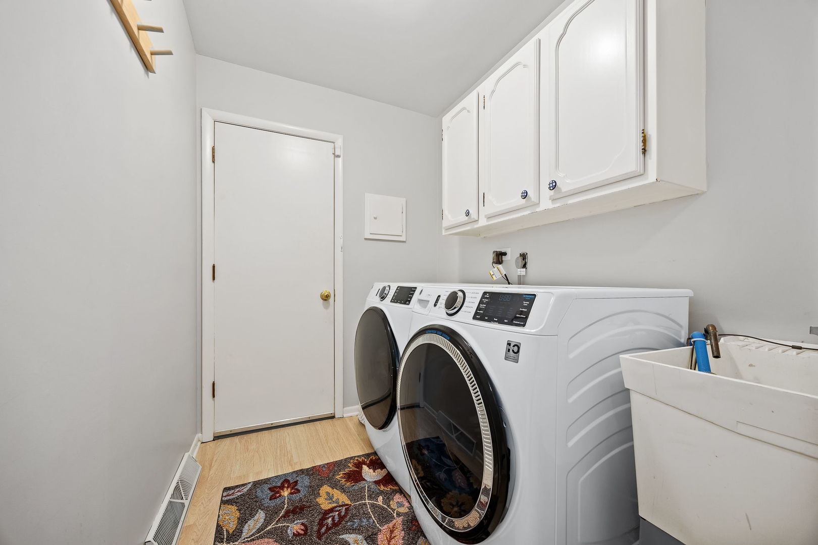 1532 Swallow Street Naperville, IL 60565 - Photo 19 of 38