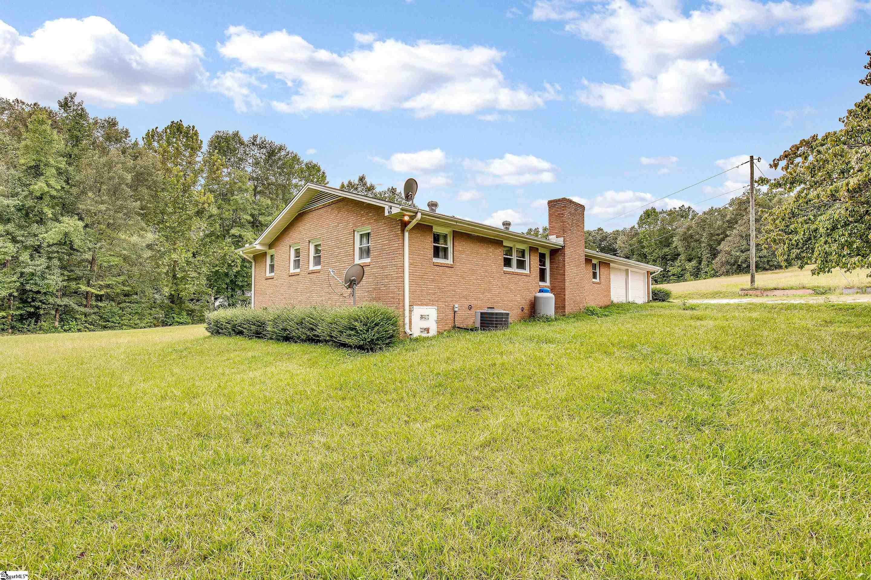 2330 Trammel Road Woodruff, SC 29388 - Photo 22 of 35