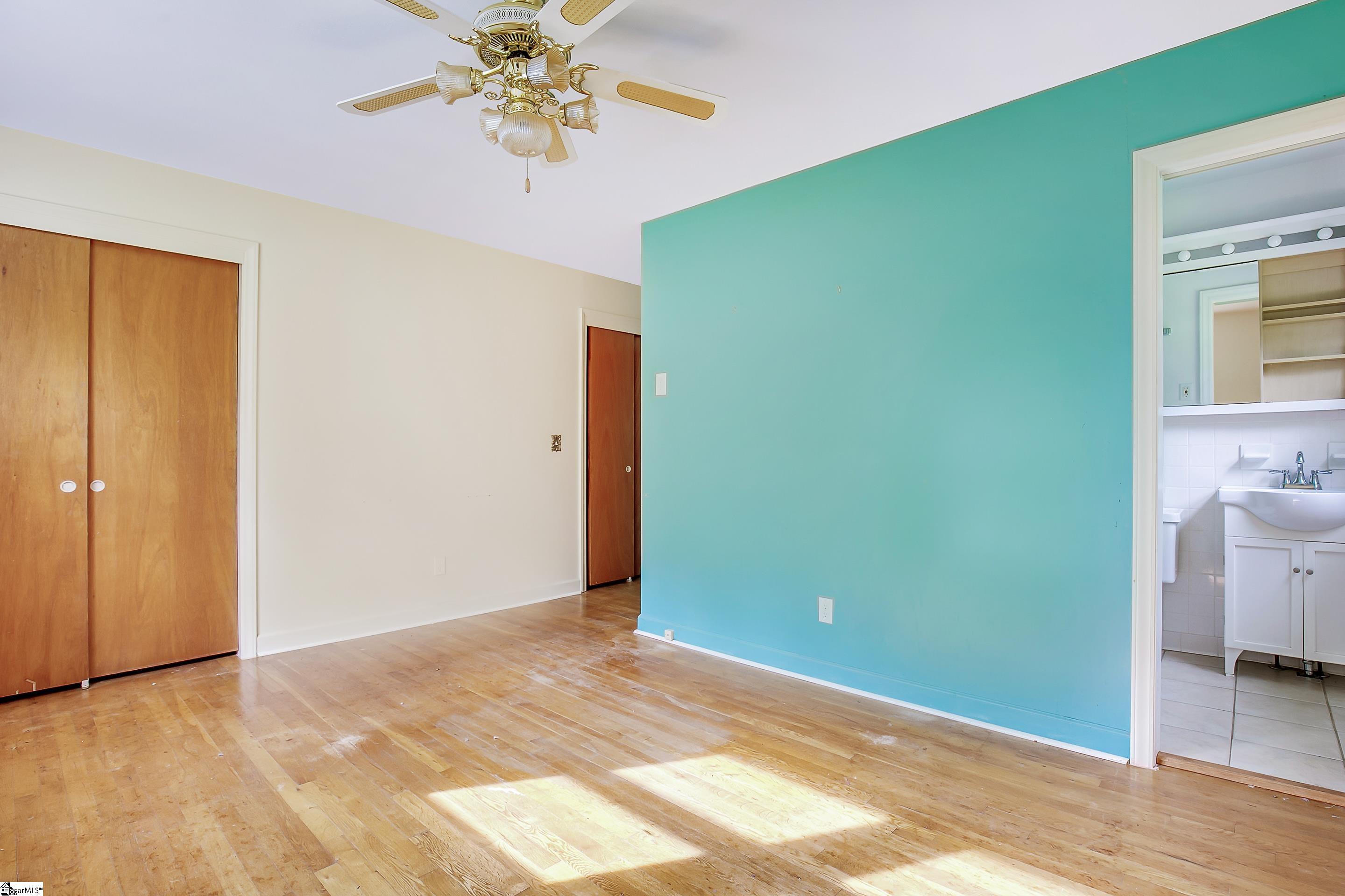 2330 Trammel Road Woodruff, SC 29388 - Photo 6 of 35