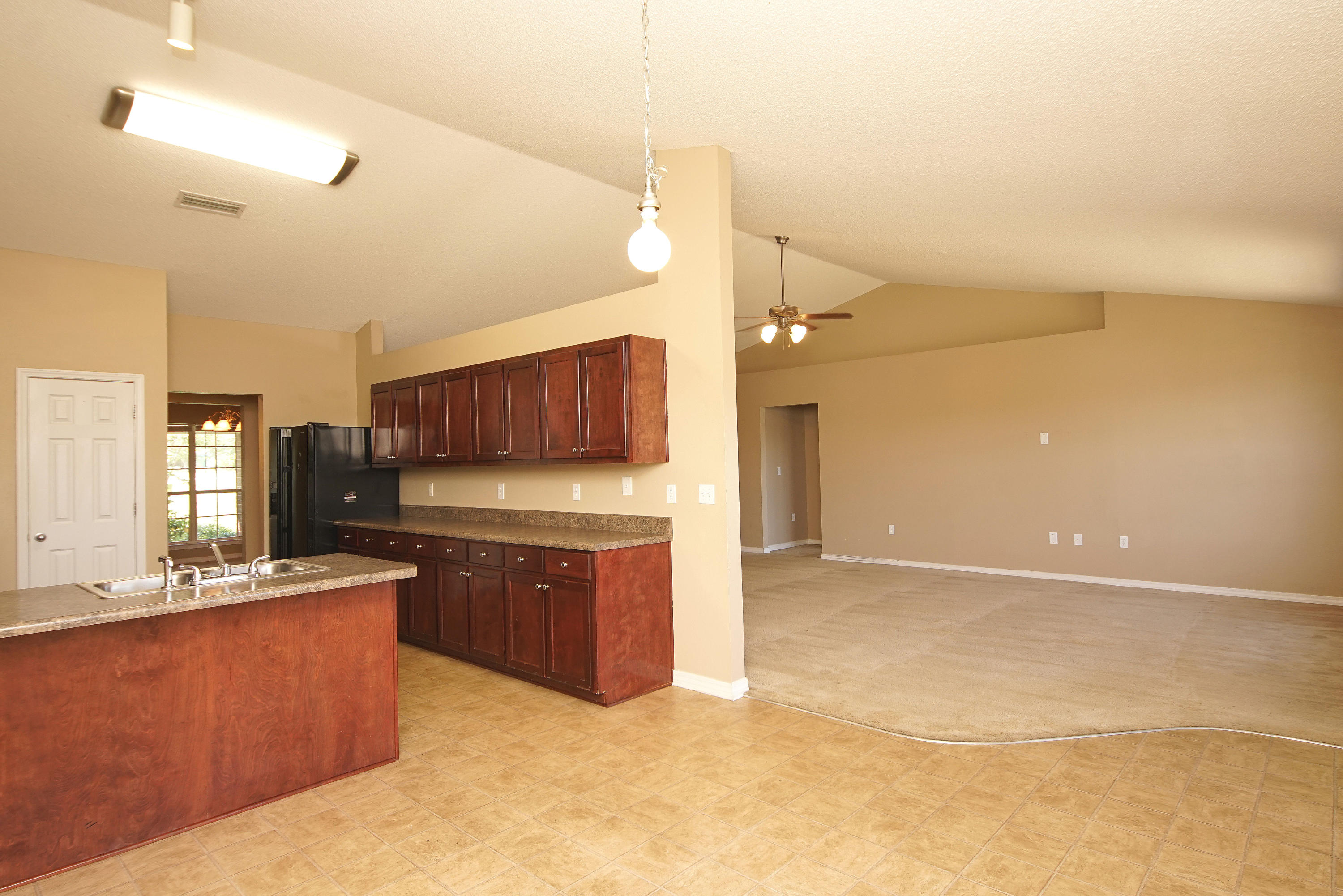 314 Sidewinder Loop Crestview, FL 32536 - Photo 12 of 54 Gallery Image 12