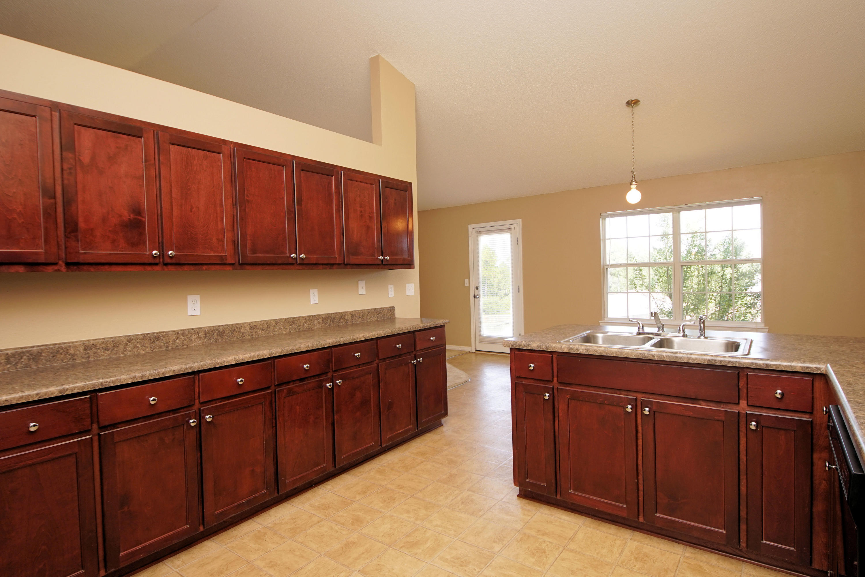 314 Sidewinder Loop Crestview, FL 32536 - Photo 8 of 54 Gallery Image 8