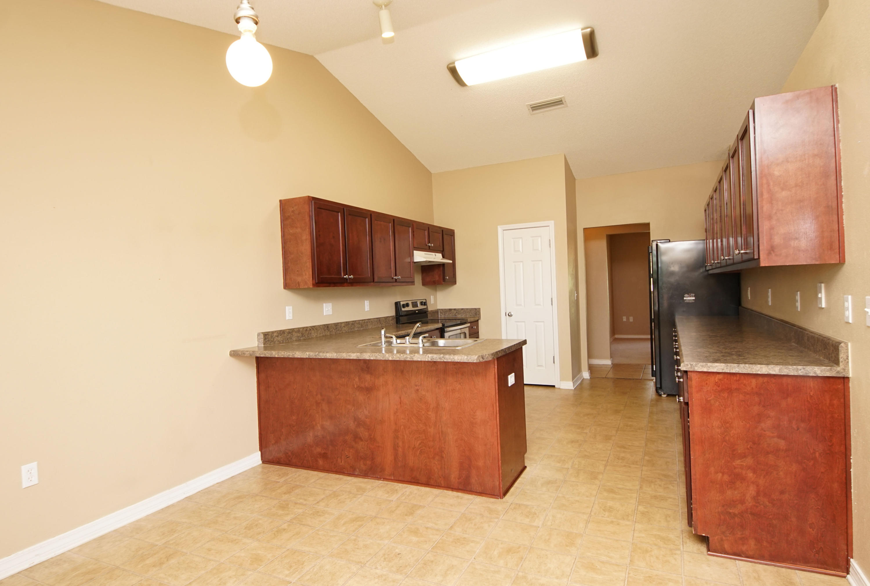 314 Sidewinder Loop Crestview, FL 32536 - Photo 9 of 54 Gallery Image 9