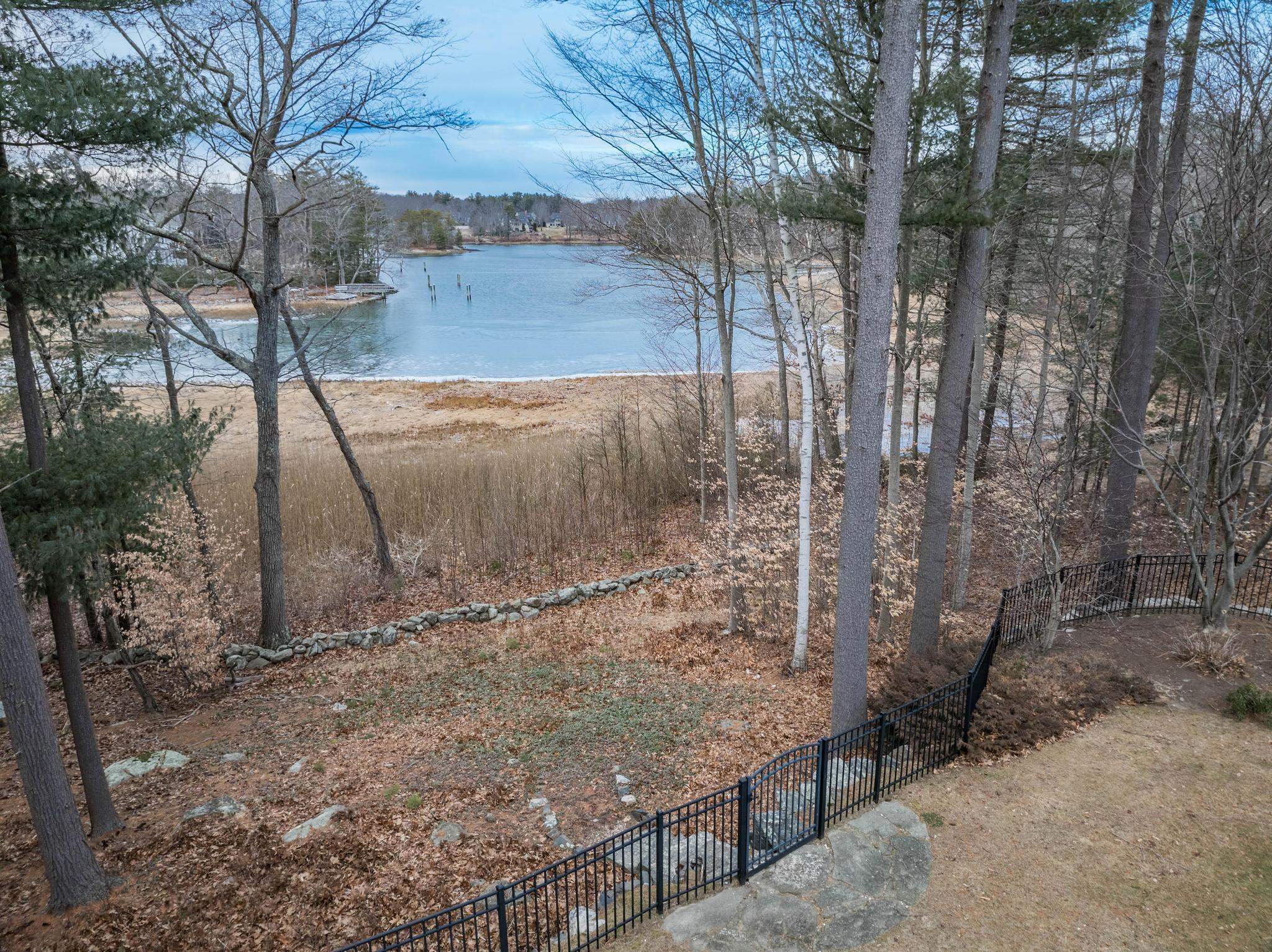68 Odiorne Point Road Portsmouth, NH 03801 - Photo 7 of 60