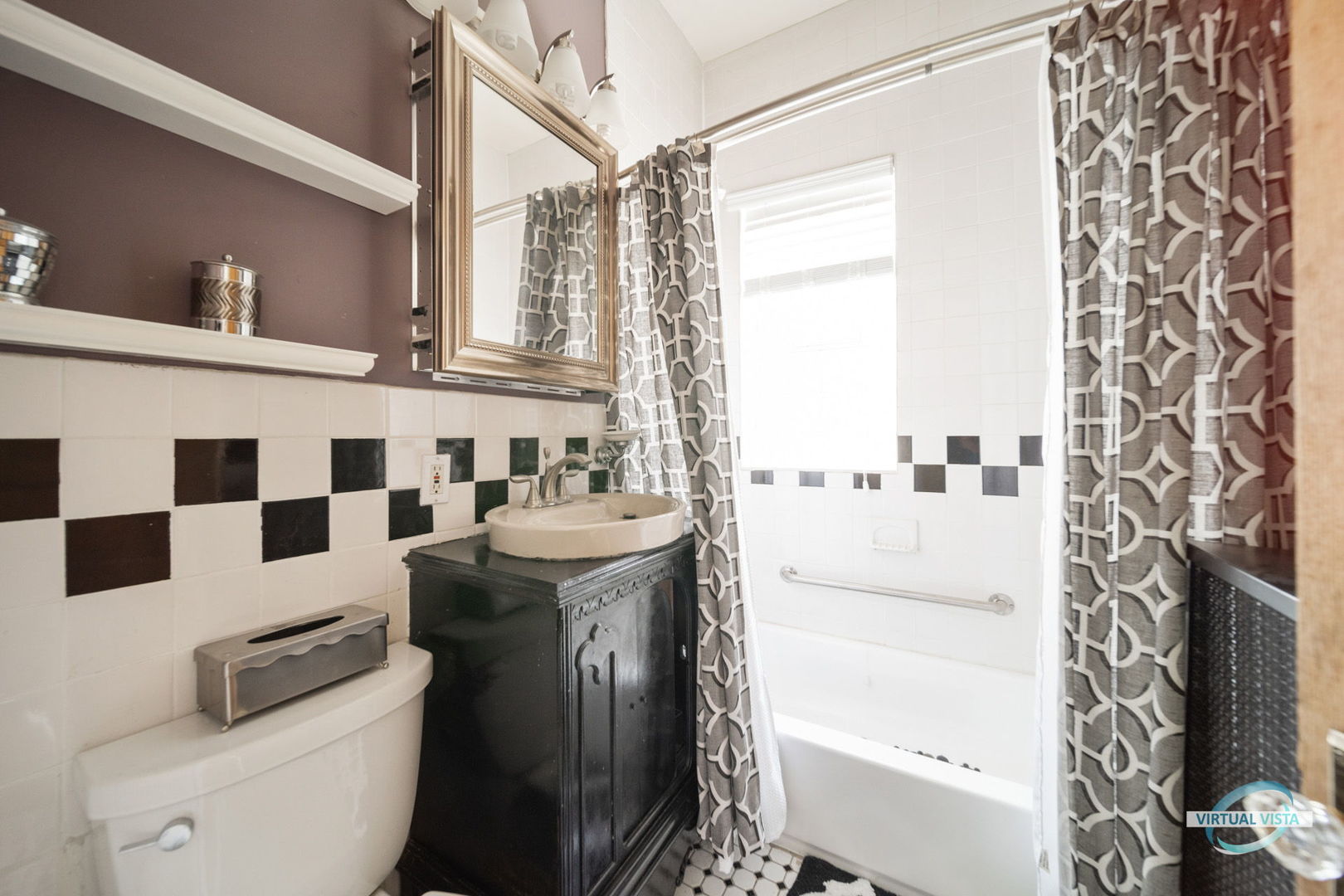1529 East Marquette Road Chicago, IL 60637 - Photo 11 of 37 a bathroom with a sink toilet and shower