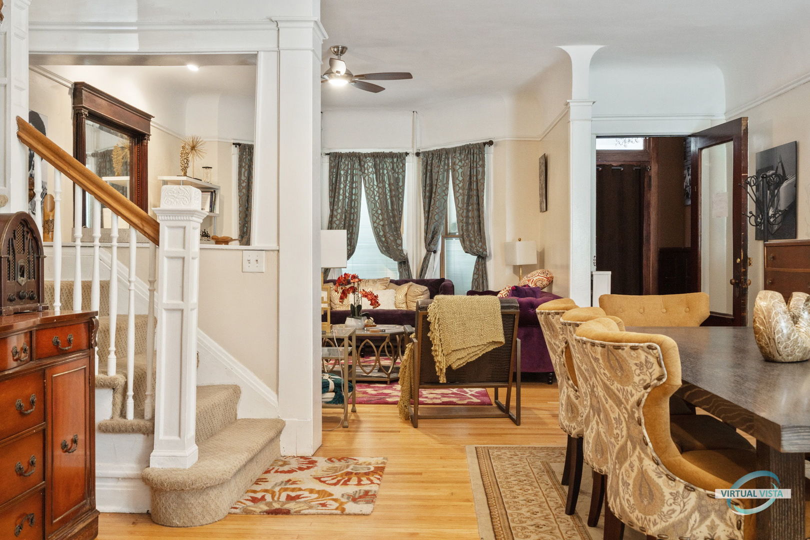 1529 East Marquette Road Chicago, IL 60637 - Photo 22 of 37 a living room with furniture and a rug
