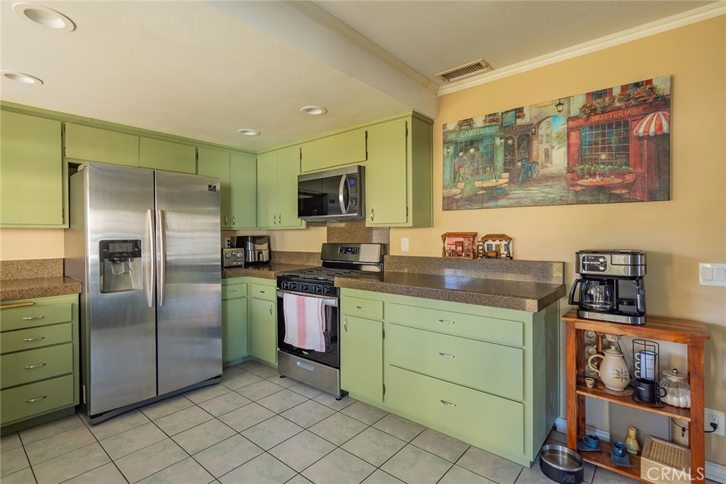 1682 Darnell Court Camarillo, CA 93010 - Photo 23 of 36