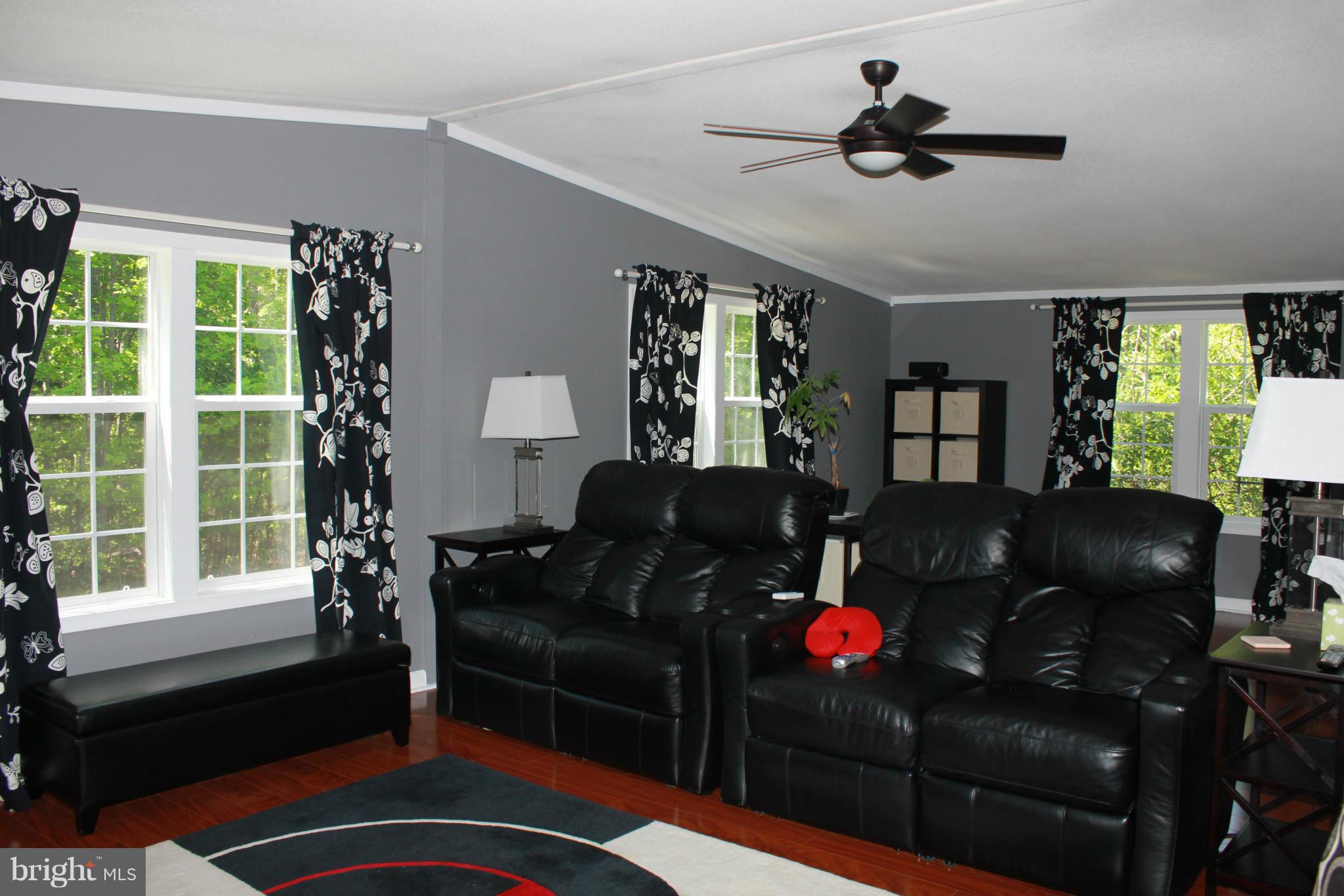 6001 Glebe Run Road Partlow, VA 22534 - Photo 17 of 30 Family Room