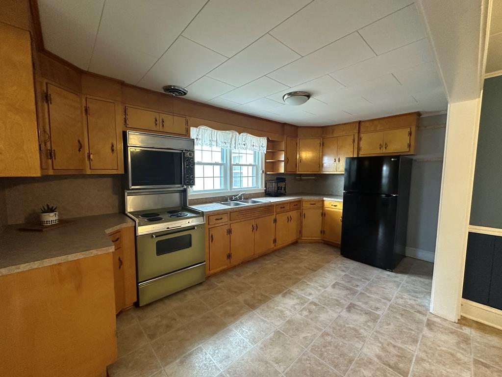 122 Roseland Road Galax, VA 24333 - Photo 33 of 57 Gallery Image 33