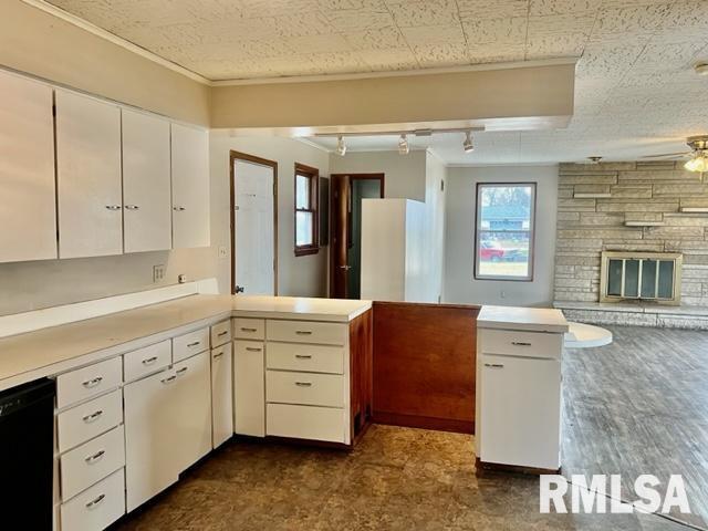 47 Ridge Road Centralia, IL 62801 - Photo 5 of 20 Gallery Image 5