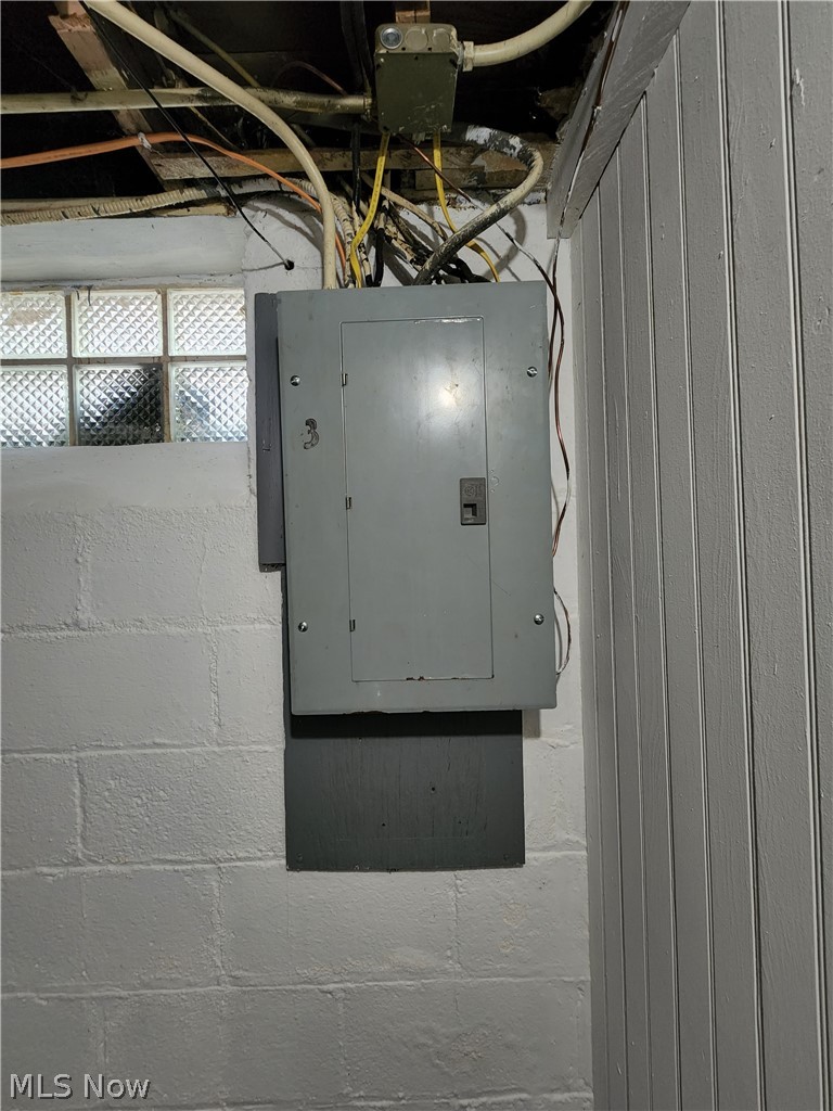 1771 Cumberland Road Cleveland, OH 44118 - Photo 26 of 34 Gallery Image 26