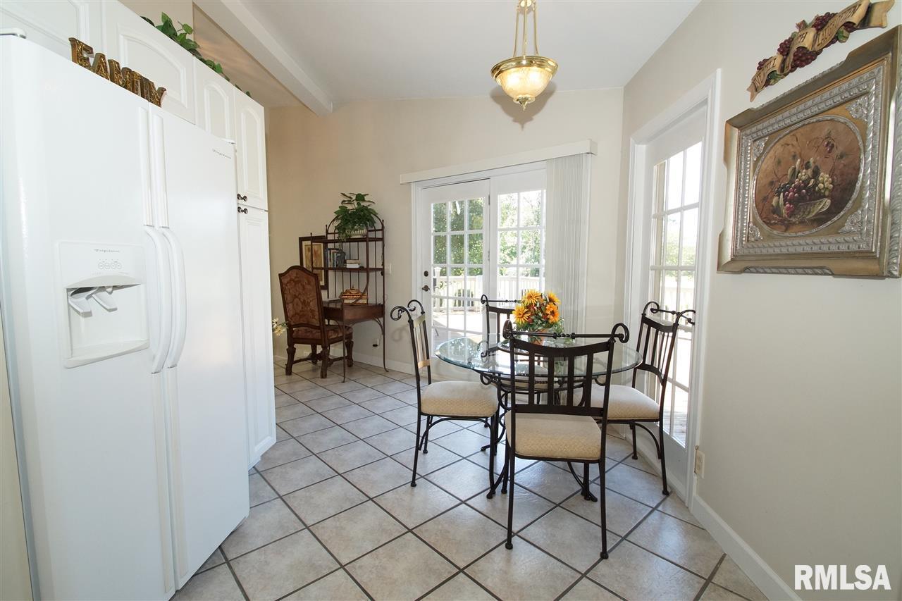 9109 Trigger Road Edwards, IL 61528 - Photo 11 of 30 Gallery Image 11