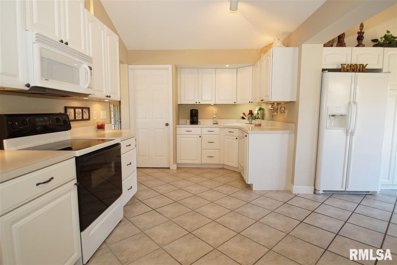 9109 Trigger Road Edwards, IL 61528 - Photo 12 of 30 Gallery Image 12