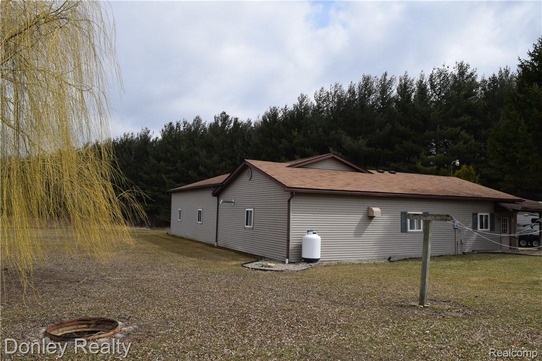 2220 Urban Road Snover, MI 48472 - Photo 32 of 44 DSC_1722.JPG