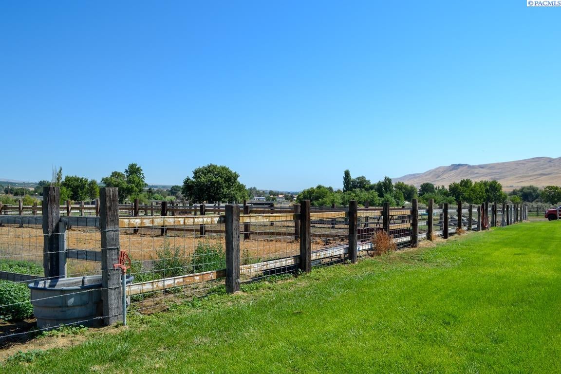 90544 West Hess Road Prosser, WA 99350 - Photo 47 of 50 Gallery Image 47
