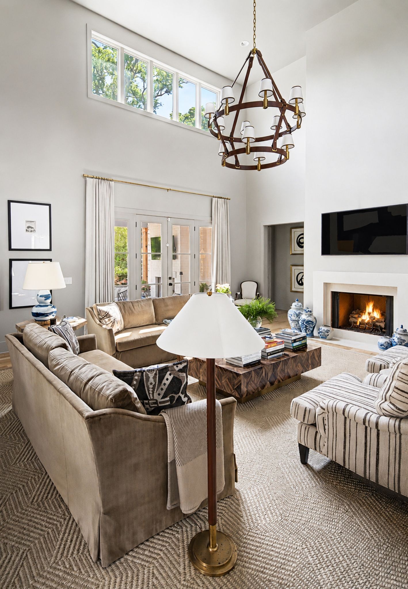 2825 Sugar Tree Road Nashville, TN 37215 - Photo 26 of 89 a living room with furniture and a chandelier