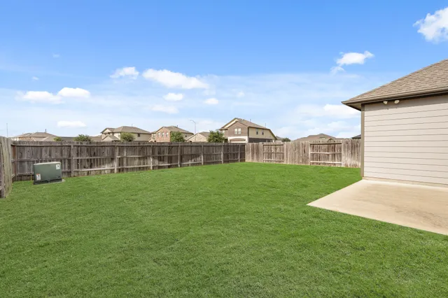 a view of outdoor space yard and balcony