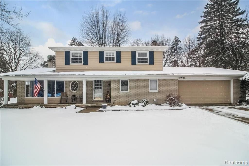 693 Lynndale Court Rochester Hills, MI 48309 - Photo 1 of 22