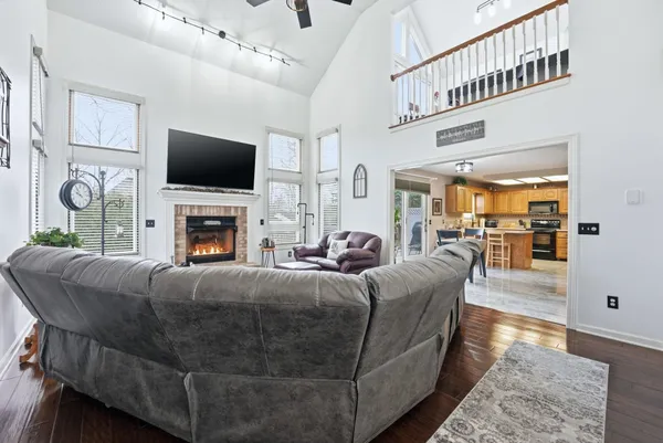 $330,000 | 7825 Berryhill Court, Fort Wayne, IN 46825