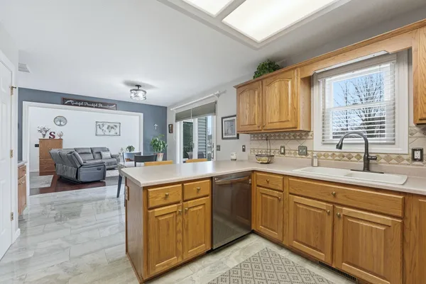 $330,000 | 7825 Berryhill Court, Fort Wayne, IN 46825