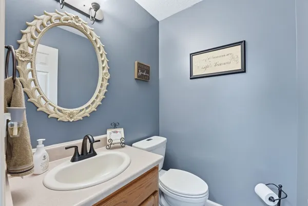 $330,000 | 7825 Berryhill Court, Fort Wayne, IN 46825