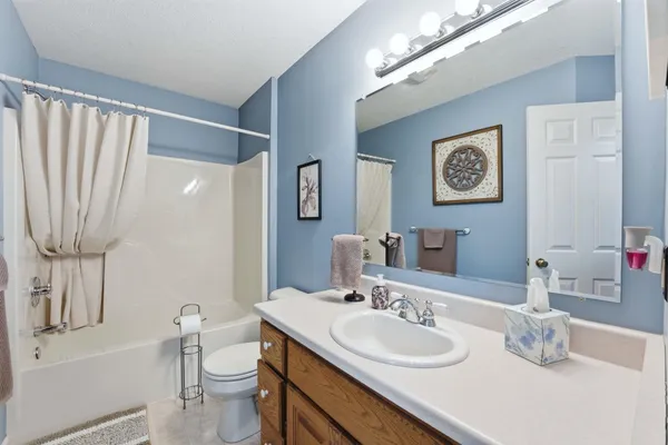 $330,000 | 7825 Berryhill Court, Fort Wayne, IN 46825
