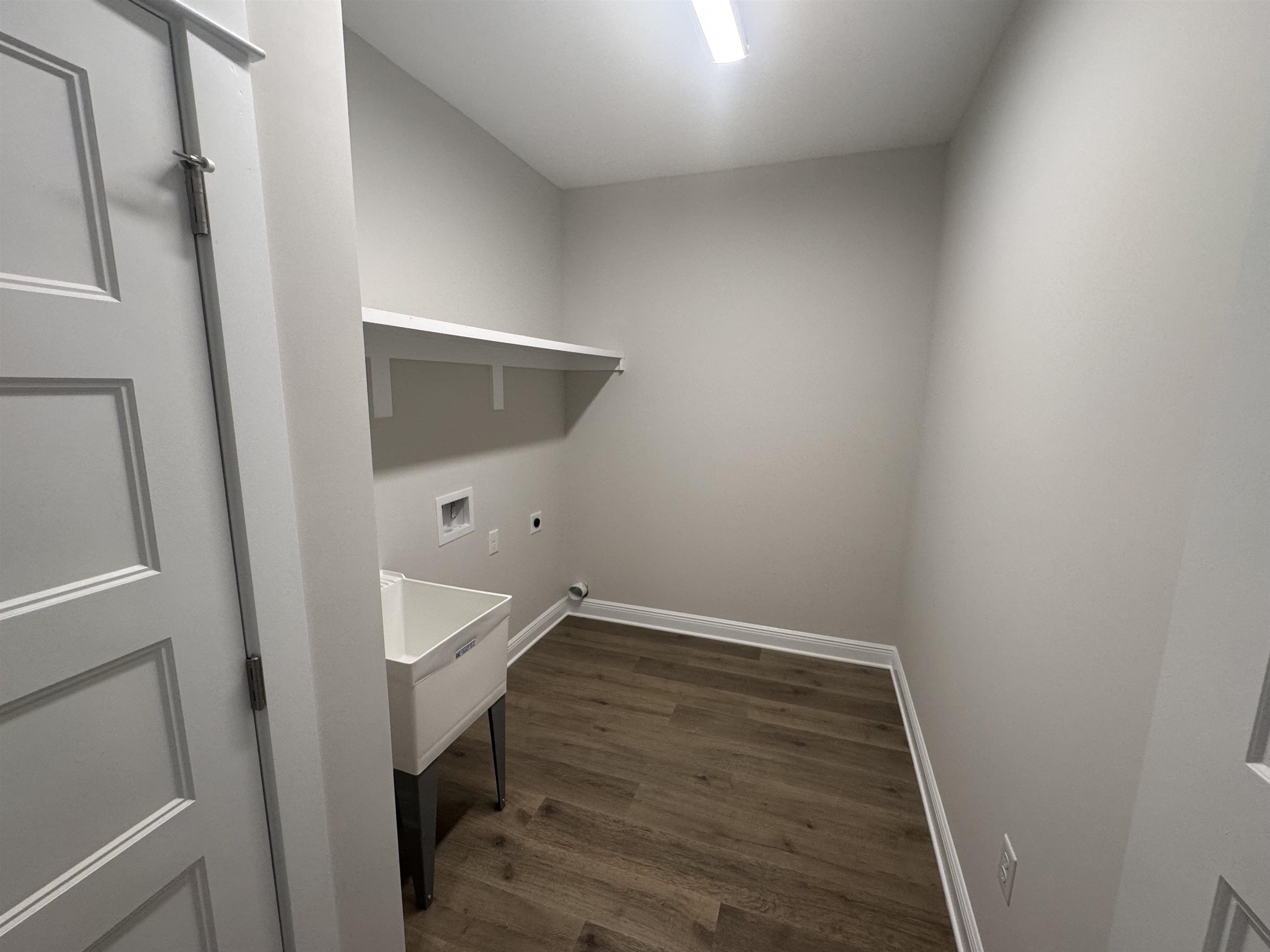 8090 Calverton Street, Unit 23 Foley, AL 36535 - Photo 18 of 30 Laundry