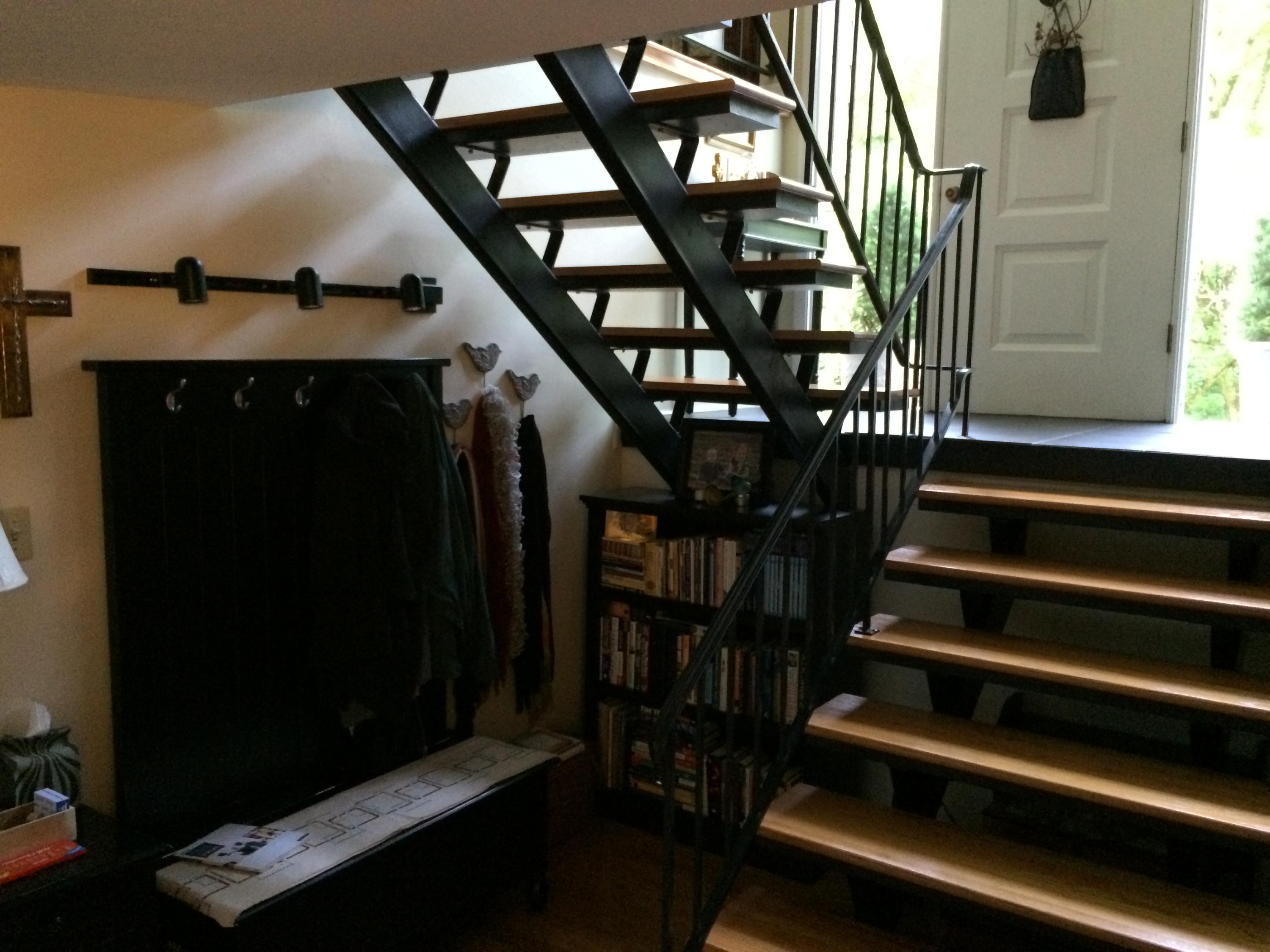 6848 Reddege Road Knoxville, TN 37918 - Photo 10 of 16 Stairs/Foyer