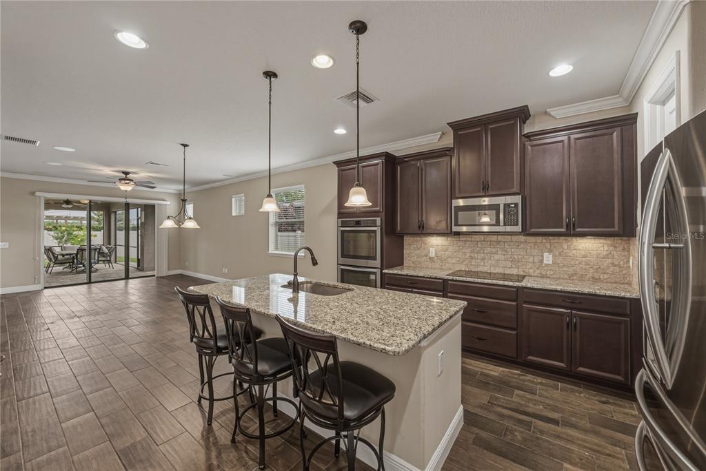 19099 Long Lake Ranch Boulevard Lutz, FL 33558 - Photo 14 of 73