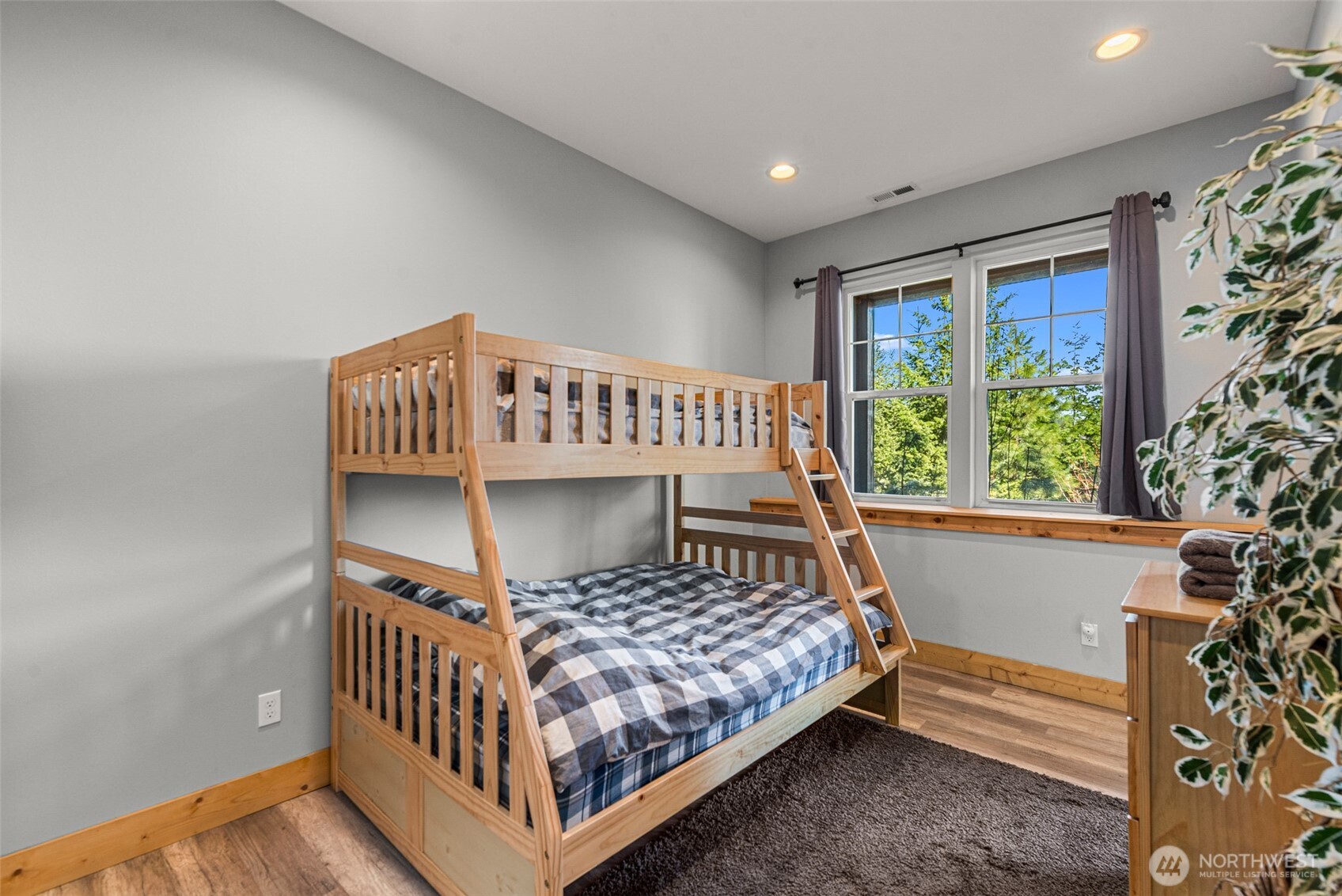 6827 Forest Ridge Drive Wenatchee, WA 98801 - Photo 19 of 37