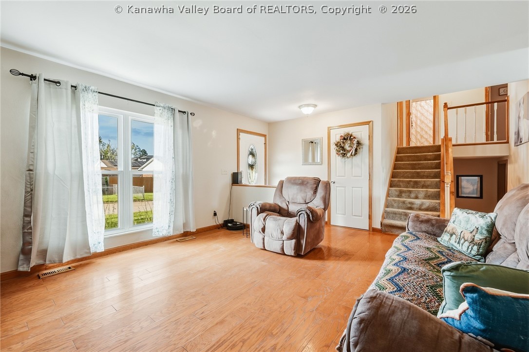 130 Rolling Acres Road Winfield, WV 25213 - Photo 7 of 31 Gallery Image 7
