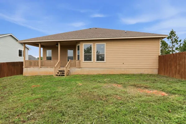 $2,400 | 173 Kipahulu Drive, Bastrop, TX 78602
