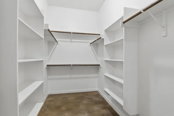$2,400 | 173 Kipahulu Drive, Bastrop, TX 78602