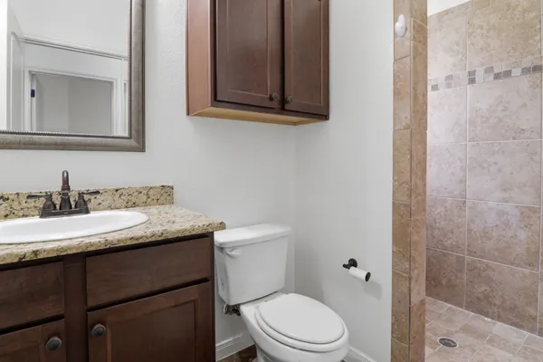 $2,400 | 173 Kipahulu Drive, Bastrop, TX 78602
