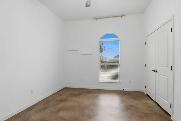$2,400 | 173 Kipahulu Drive, Bastrop, TX 78602